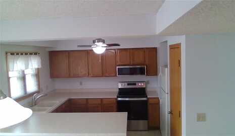 12310 E 43rd Street S, Independence, MO 64055