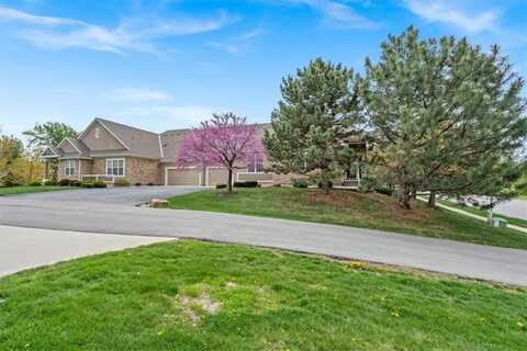 11545 S Bell Court Drive, Olathe, KS 66061
