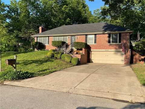 1005 Scott Drive, Liberty, MO 64068