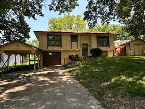 70 Evergreen Street, Leavenworth, KS 66048