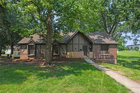 16 W Bridlespur Terrace, Kansas City, MO 64114