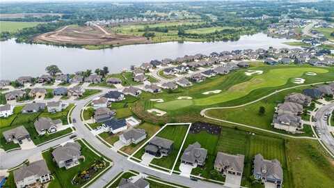 1005 Bridgeshire Drive, Raymore, MO 64083
