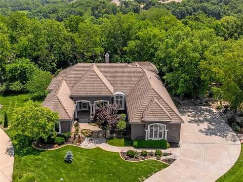 8709 Pine Street, Lenexa, KS 66220