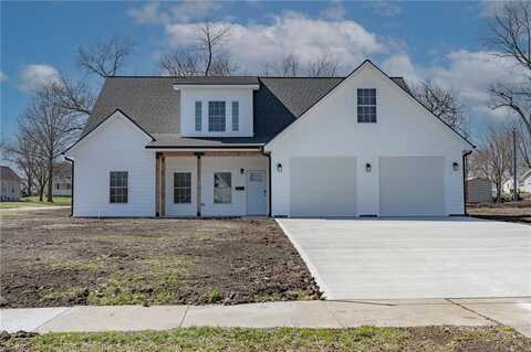 605 N Mead Street, Cameron, MO 64429