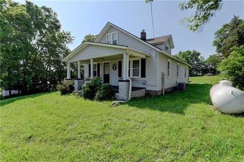104 3rd Street, Agency, MO 64401