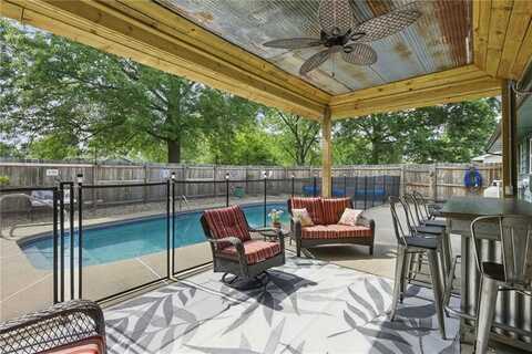 306 LAWSON Drive, Warrensburg, MO 64093