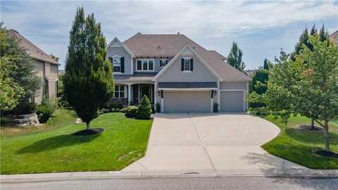 9101 W 158th Street, Overland Park, KS 66221