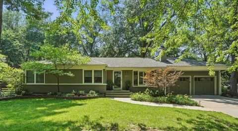 8604 Sagamore Road, Leawood, KS 66206