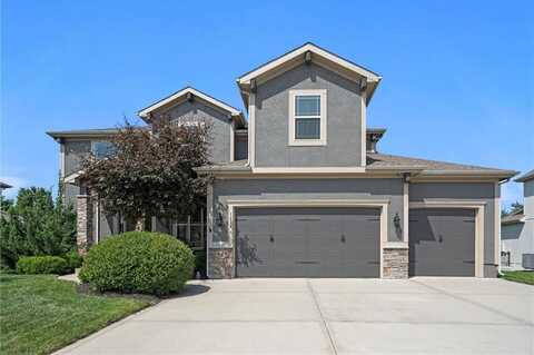 1220 Kingsland Circle, Raymore, MO 64083