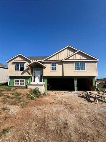 22915 S Ridgeview Drive, Peculiar, MO 64078
