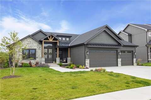 2062 NW O'Brien Road, Lees Summit, MO 64081