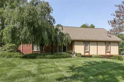 9719 NW 71st Street, Kansas City, MO 64152