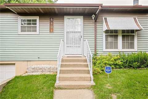 5101 Red Barn Lane, Saint Joseph, MO 64503