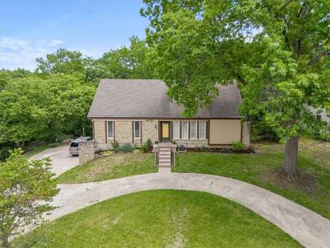 6731 Cottonwood Drive, Shawnee, KS 66216