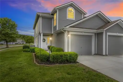 5681 NW Plantation Lane, Lees Summit, MO 64064