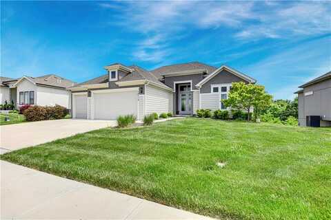 14713 Thousand Oaks Place, Parkville, MO 64152
