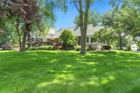 1908 Pine Ridge Drive, Leavenworth, KS 66048