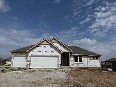 9225 N Poplar Avenue, Kansas City, MO 64156