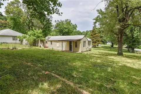 10908 E 66th Street, Raytown, MO 64133