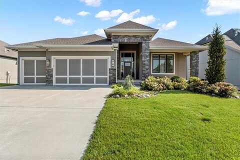 15758 W 165th Terrace, Olathe, KS 66062