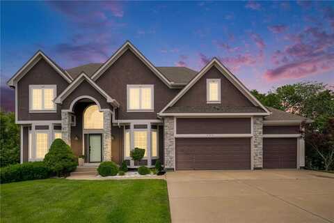 709 SW Derby Drive, Lees Summit, MO 64081