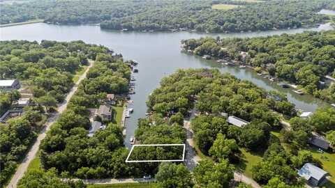 321 W Sugarlake Drive, Mound City, KS 66056