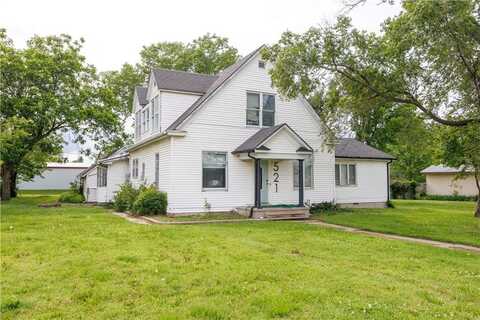 521 N 15th Street, Fredonia, KS 66736