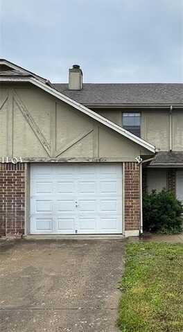 1104 Pine Court, Warrensburg, MO 64093