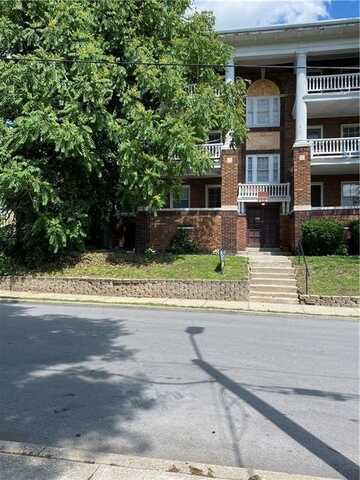 3803 Pennsylvania Avenue, Kansas City, MO 64111