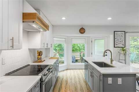 8726 W 104th Street, Overland Park, KS 66212