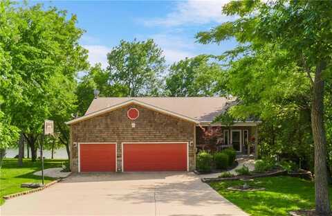 270 Linn Valley Boulevard, Linn Valley, KS 66040
