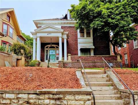 821 N 24TH Street, Saint Joseph, MO 64506