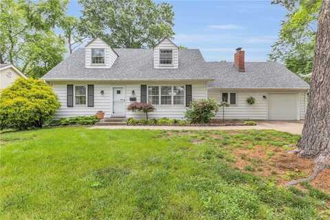 7701 W 97th Street, Overland Park, KS 66212
