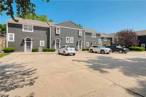 913 W 41st Place, Kansas City, MO 64111