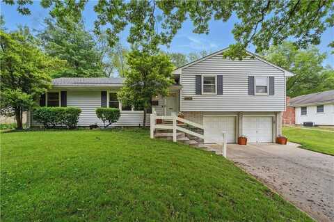 6829 Switzer Lane, Shawnee, KS 66203