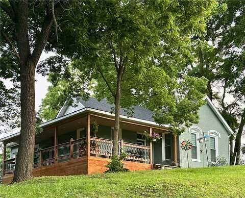 1316 SANTA FE Street, Atchison, KS 66002
