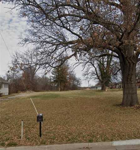 1122 E WALNUT Street, Independence, MO 64050