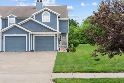5573 NW Moonlight Meadow Drive, Lees Summit, MO 64064