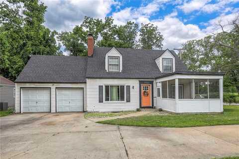 7700 Holmes Road, Kansas City, MO 64131