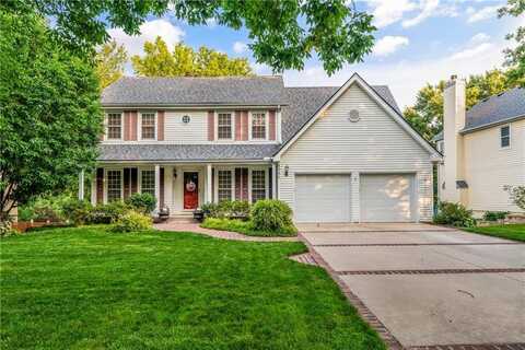 8541 Oakview Drive, Lenexa, KS 66215