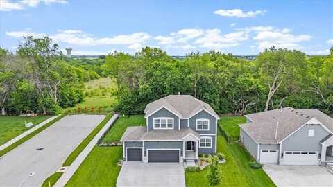 3201 SW Arbor Tree Drive, Lees Summit, MO 64082