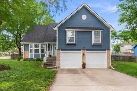 1906 CHOCTAW Drive, Greenwood, MO 64034