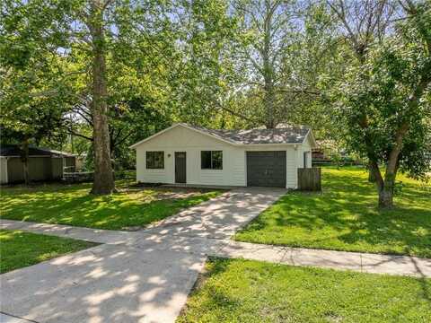 439 N Walnut Street, Olathe, KS 66061