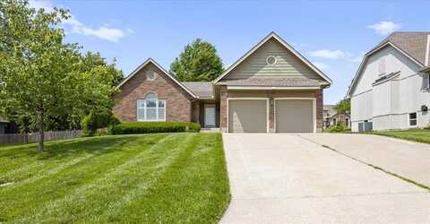 901 High Point Drive, Lees Summit, MO 64081
