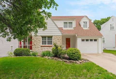 6733 Kenwood Avenue, Kansas City, MO 64131