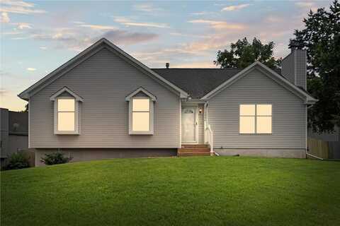 1536 NE Ivory Lane, Lees Summit, MO 64086