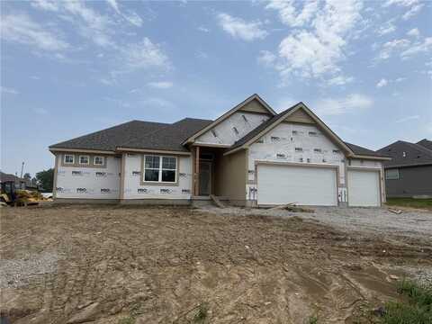 9311 N Poplar Avenue, Kansas City, MO 64156