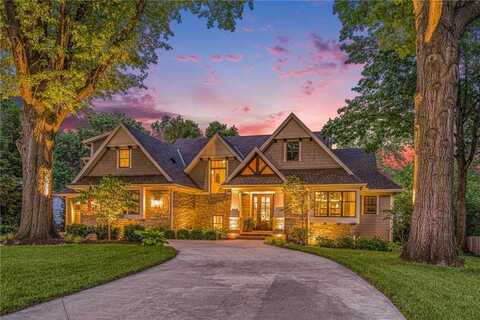 9001 Lee Boulevard, Leawood, KS 66206