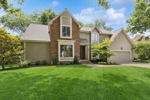 8900 Linden Drive, Prairie Village, KS 66207