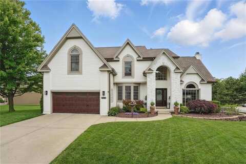 7912 NW Birch Lane, Kansas City, MO 64151